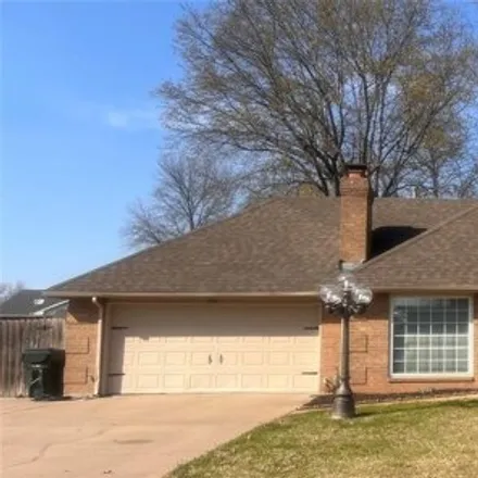 Buy this 3 bed house on 2836 Houston Street in Muskogee, OK 74403