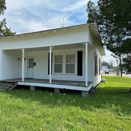 Buy this 2 bed house on 173 Avenue G in Silsbee, TX 77656