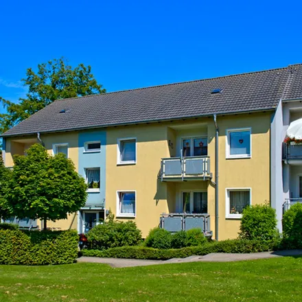 Rent this 3 bed apartment on Am Röteringshof 18 in 59229 Ahlen, Germany