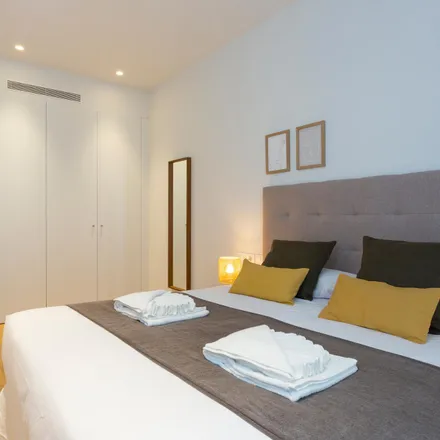 Image 3 - Carrer de Provença, 309-315, 08001 Barcelona, Spain - Apartment for rent