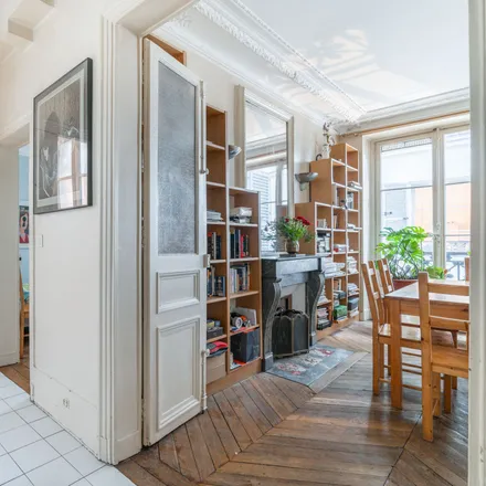 Rent this 2 bed apartment on Mobilosoft in Rue des Petites-Écuries, 75010 Paris