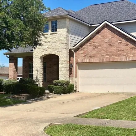 Buy this 3 bed house on 7470 Stonelick Court in Pearland, TX 77584