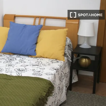 Rent this 5 bed room on Carrer d'Isabel la Catòlica in 46920 Mislata, Spain