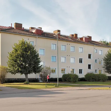 Rent this 1 bed apartment on Tolvmannagatan 5B in 392 35 Kalmar, Sweden