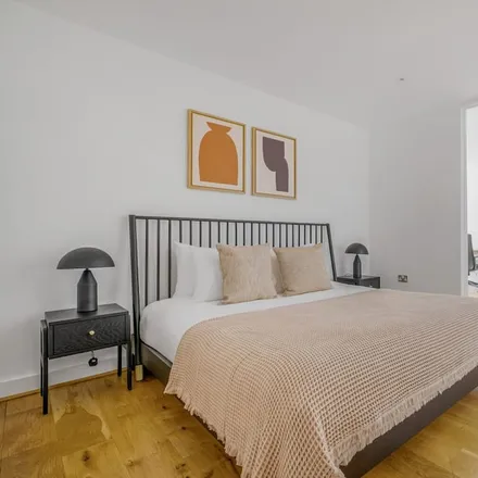 Rent this 2 bed apartment on London in N1 6ND, United Kingdom
