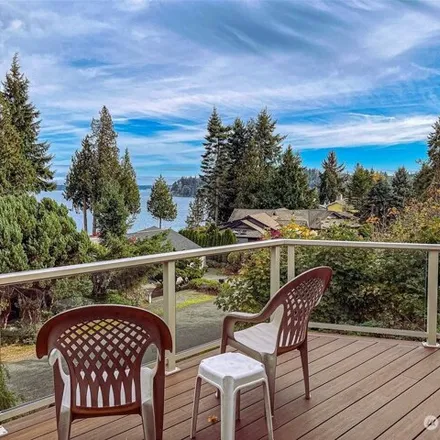 Buy this 3 bed house on 81 Montgomery Court in Port Ludlow, WA 98365