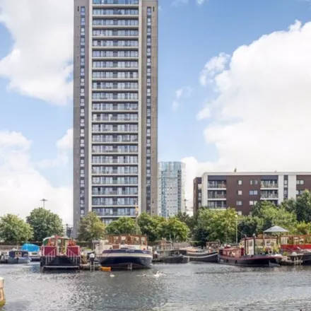 Image 7 - Poplar Dock, Hornley Walk, London, E14 5GB, United Kingdom - Apartment for rent