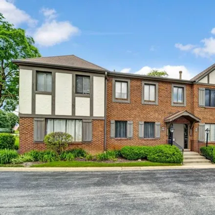 Buy this 2 bed condo on 93 Parliament Drive East in Palos Heights, IL 60463
