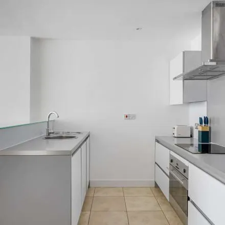 Rent this 2 bed apartment on Drysdale Place in London, N1 6LS