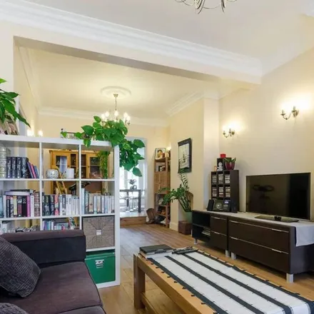 Image 4 - Parkhurst Road, London, N11 3HA, United Kingdom - Apartment for rent