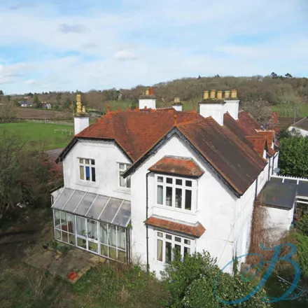 Buy this 4 bed house on High Road in Cookham Rise, SL6 9JE