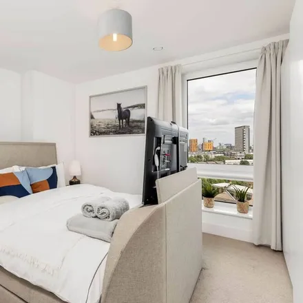 Rent this 2 bed apartment on London in E14 9FP, United Kingdom