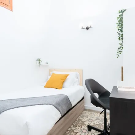 Rent this 7 bed apartment on Play Land in Carrer del Convent de Santa Clara, 46002 Valencia