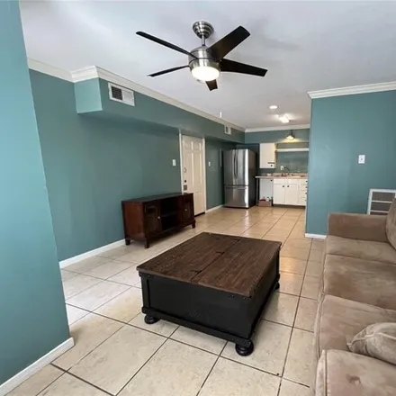 Rent this 2 bed house on 2840 Columbia Street in Houston, TX 77008