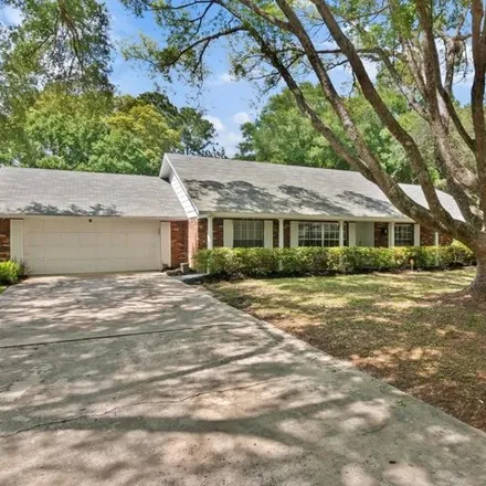 Buy this 3 bed house on 662 Blue Lake Drive in Wekiwa Springs, Seminole County