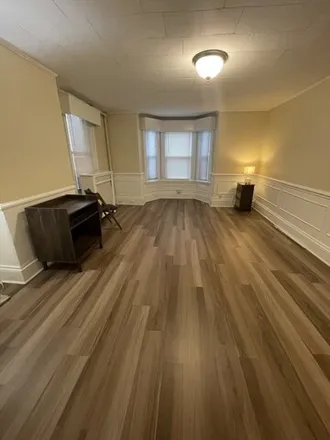 Image 3 - 147 Lexington St Unit 1, Boston, Massachusetts, 02128 - Townhouse for rent