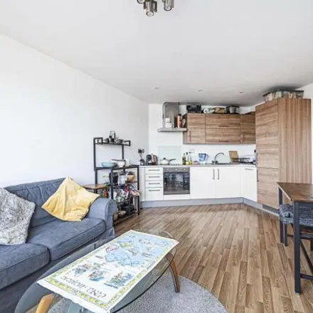 Rent this 1 bed apartment on Kinetica Apartments in 12 Tyssen Street, De Beauvoir Town