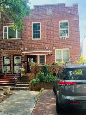 Rent this 3 bed apartment on 195 Terrace Pl in Brooklyn, New York