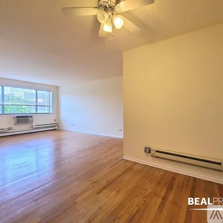 Image 6 - 660 W Wrightwood Ave, Unit 312 - Apartment for rent
