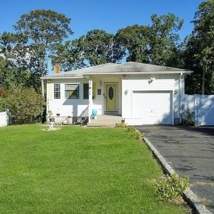 Buy this 3 bed house on 185 East Parkview Drive in Shirley, NY 11967