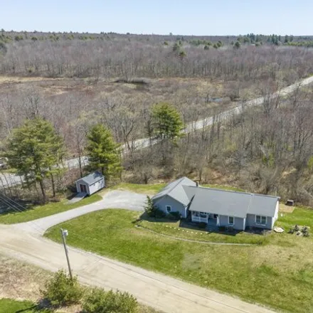 Buy this 3 bed house on 4 Meadow Way in Richmond, Sagadahoc County