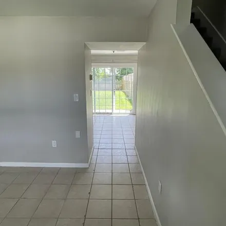 Image 3 - 5041 Popperdam Creek Drive, Forest Hills, North Charleston, SC 29418, USA - House for rent