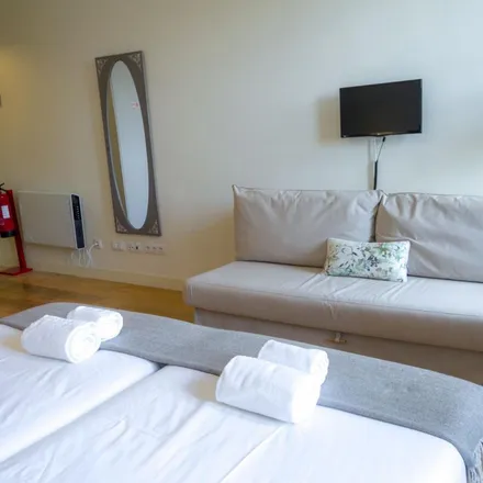 Rent this 1 bed apartment on Decreto in Rua do Conde de Vizela, 4050-151 Porto