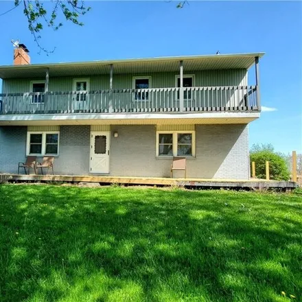 Buy this 5 bed house on 42023 Smith Road in Penfield Township, OH 44090