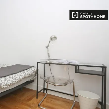Rent this 7 bed room on Madrid in Palacio de Santoña, Calle de las Huertas