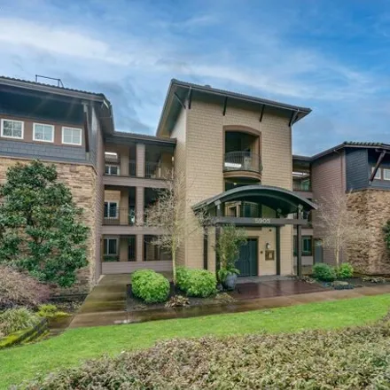 Buy this 3 bed condo on Southeast Columbia Way in Vancouver, WA 97254