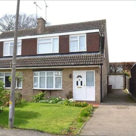 Buy this 3 bed duplex on Sharpington Close in Galleywood, CM2 8YH