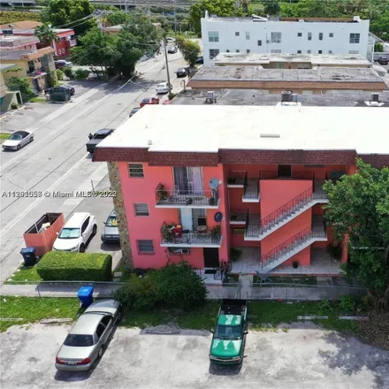 Image 2 - 458 Southwest 9th Street, Latin Quarter, Miami, FL 33130, USA - Apartment for rent