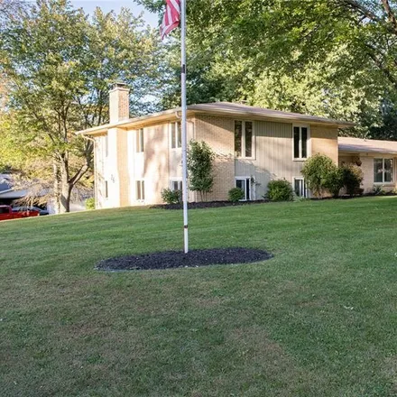 Image 2 - 26 Spring Valley Drive, Western Village, Anderson, IN 46011, USA - House for sale