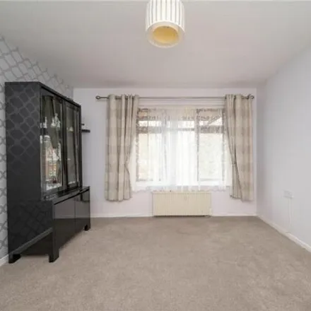 Image 8 - Hatfield Road, St Albans, AL1 3RL, United Kingdom - Apartment for sale