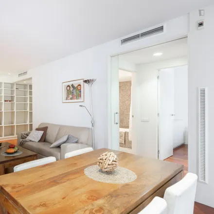 Image 4 - Carrer del Comte d'Urgell, 288, 08001 Barcelona, Spain - Apartment for rent