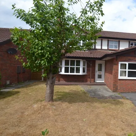 Rent this 4 bed house on 1 Montrose Close in Macclesfield, SK10 3QY