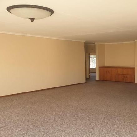 Rent this 2 bed townhouse on Belvedere in 12 Grosskop Street, Mangaung Ward 22