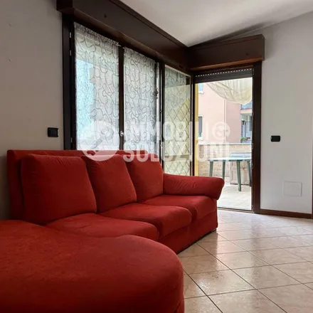 Image 6 - Via Tiziano Vecellio, 20851 Lissone MB, Italy - Apartment for rent