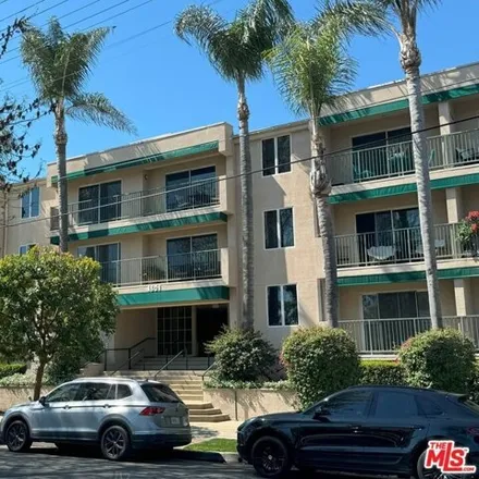 Rent this 1 bed house on 14735 Ventura Boulevard in Los Angeles, CA 91403