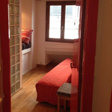 Rent this 1 bed apartment on 94 Rue d'Aboukir in 75002 Paris, France