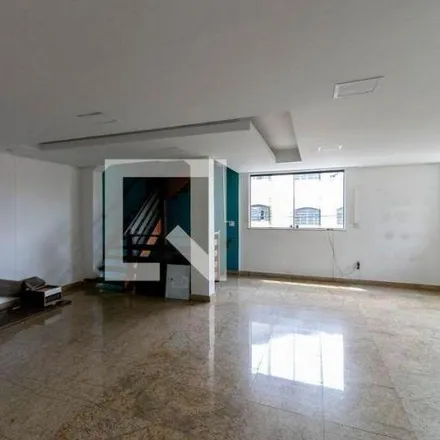Buy this 6 bed house on Rua Marieta Machado in Cachoeirinha, Belo Horizonte - MG