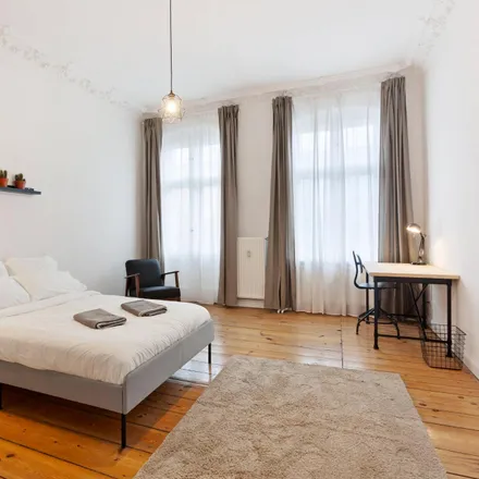 Rent this 3 bed room on Ferienwohnungen Berlin Kreuzberg in Urbanstraße, 10967 Berlin
