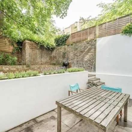 Image 3 - Courtside, 47-49 Penywern Road, London, SW5 9AS, United Kingdom - Apartment for sale