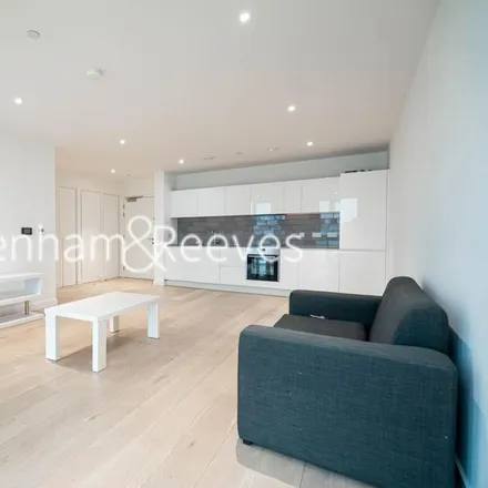 Image 7 - Laker House, 10 Nautical Drive, London, E16 2SH, United Kingdom - Apartment for rent