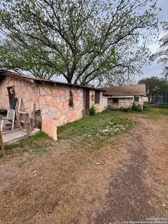 Image 2 - 151 North Mountain Street, Leakey, Real County, TX 78873, USA - House for sale