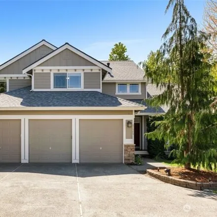 Buy this 4 bed house on 17363 Southeast 187th Street in Renton, WA 98058