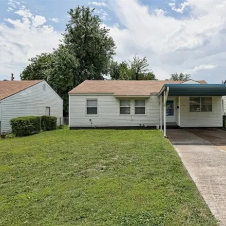 Buy this 3 bed house on 4710 Southeast 27th Street in Del City, OK 73115
