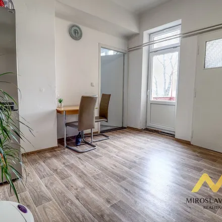 Rent this 2 bed apartment on Průmyslová škola in Pospíšilova, 500 01 Hradec Králové