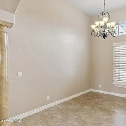 Image 6 - 5568 River Run St, El Paso, Texas, 79932 - House for sale