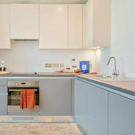 Buy this 2 bed apartment on The Oaks Shopping Centre in High Street, London